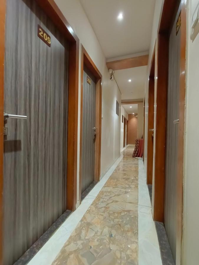 Hotel Time Gold Near Domestics Airport Bombaim Exterior foto