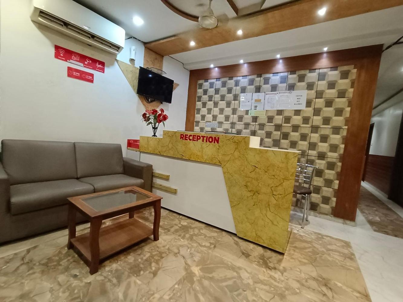 Hotel Time Gold Near Domestics Airport Bombaim Exterior foto